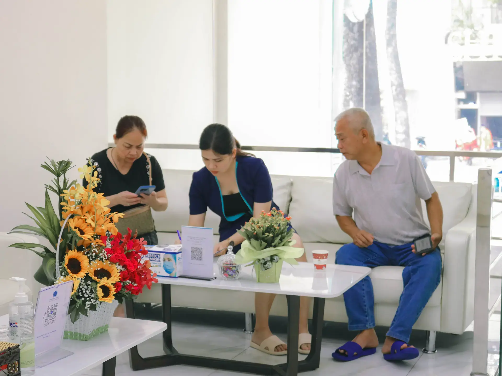 Thăm khám lâm sàng kỹ thuật cao