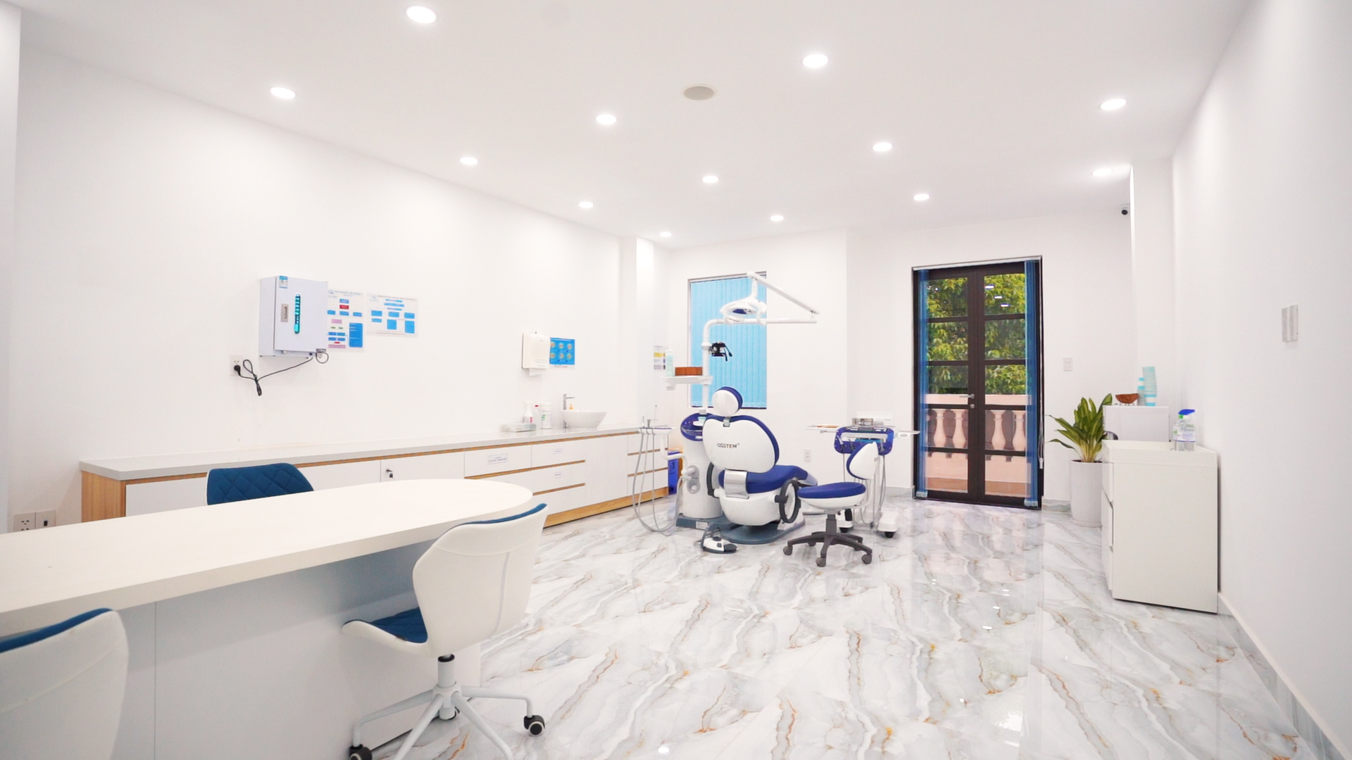 Nha khoa cạo vôi răng