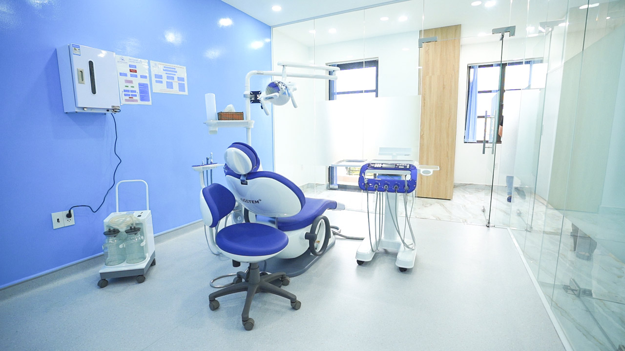 Nhổ răng khôn giá rẻ