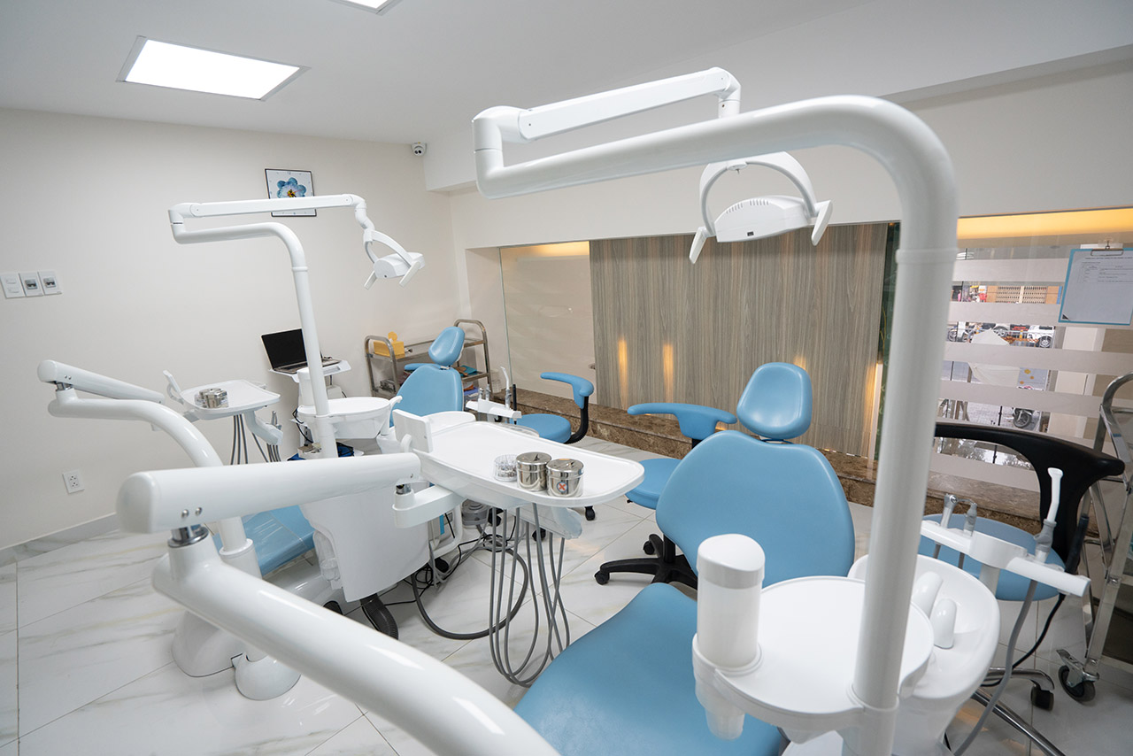 Tẩy trắng răng bằng laser có hại cho men răng không