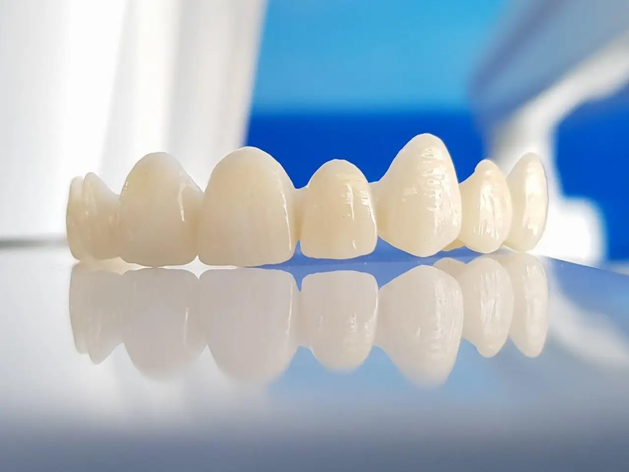 Bọc răng sứ zirconia trả góp TPHCM - Giải pháp thẩm mỹ dễ tiếp cận